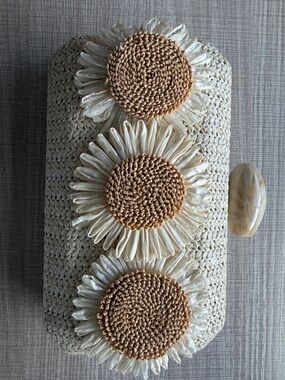 Urban Expressions Cream and Tan Woven Sunflower Clutch